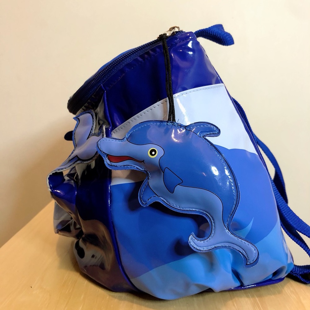 Kidorable Dolphin Backpack - Picture 3 of 7